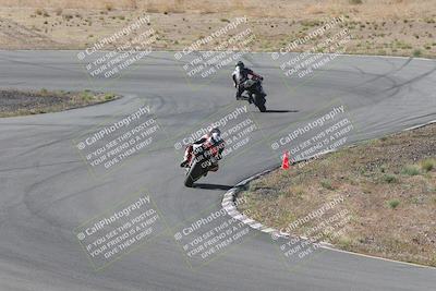 media/Apr-20-2025-AHRMA (Sun) [[393a79c373]]/Race/group 10 early race/Turn 4b/